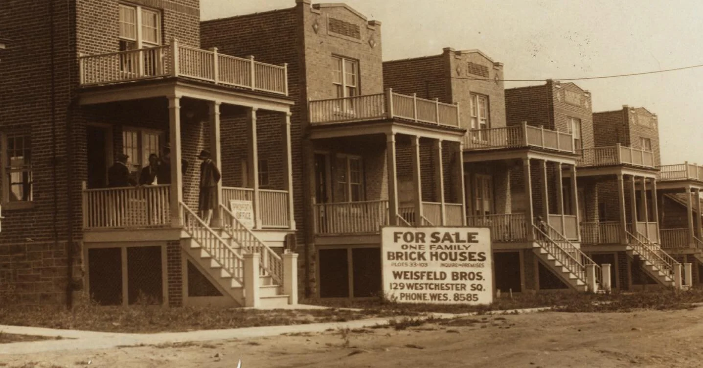 Hermany Avenue: between Zerega and Havemeyer Avenue, 1927 vs 2020. 
📸: NYPL Digital Collections, 1927.