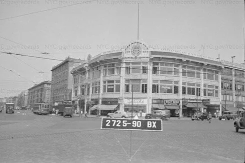 1021-29 East 163 Street
Year Built: 1912
Total Units: 10
Lot Size: 170.25 X 96.92 
Zoning: C4-4
📷: NYC Gov, 1940s, Unknown, 1950s, @nodrybones, 1980, 1988, 2008