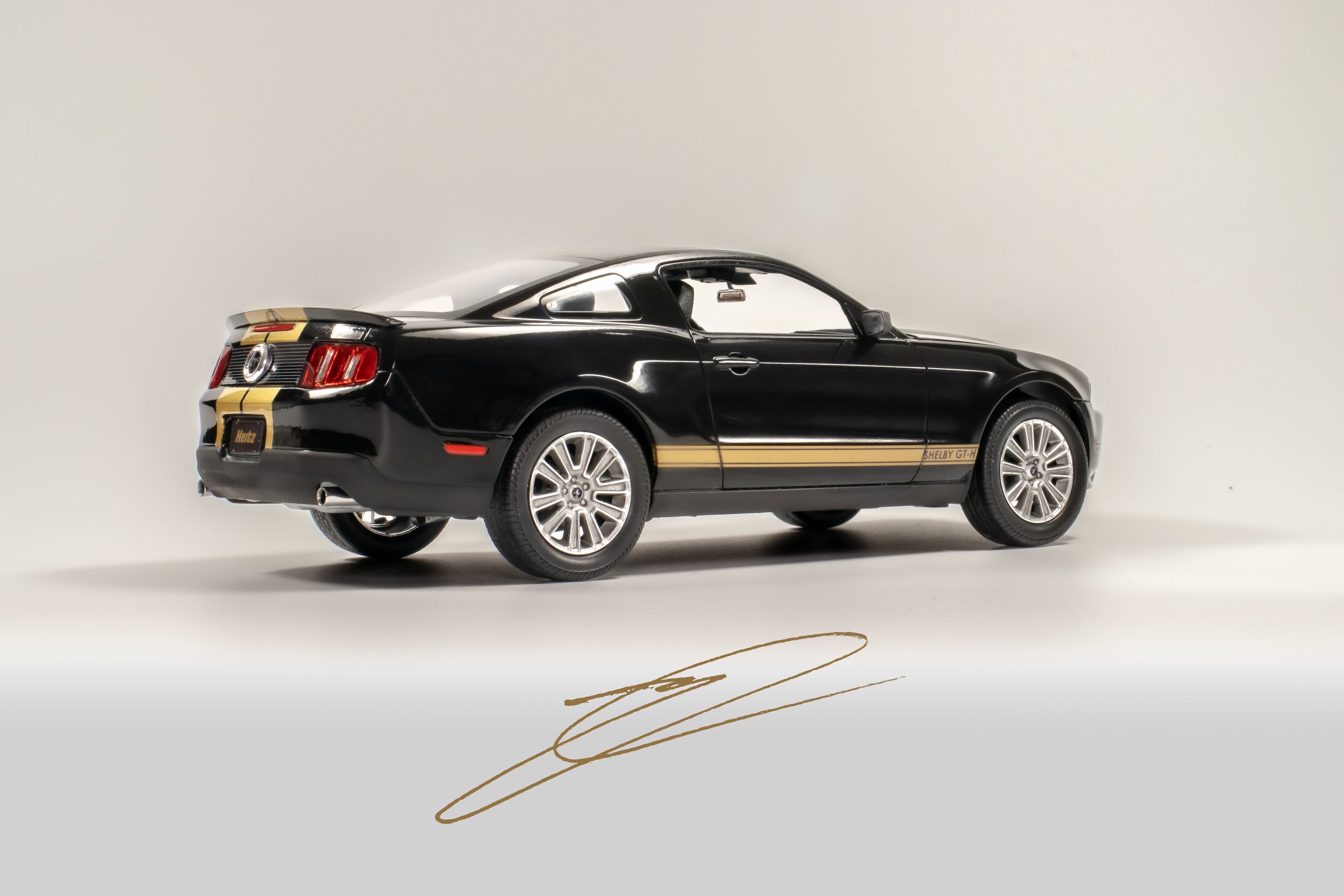 10_Mustang_GT-H-4.jpg