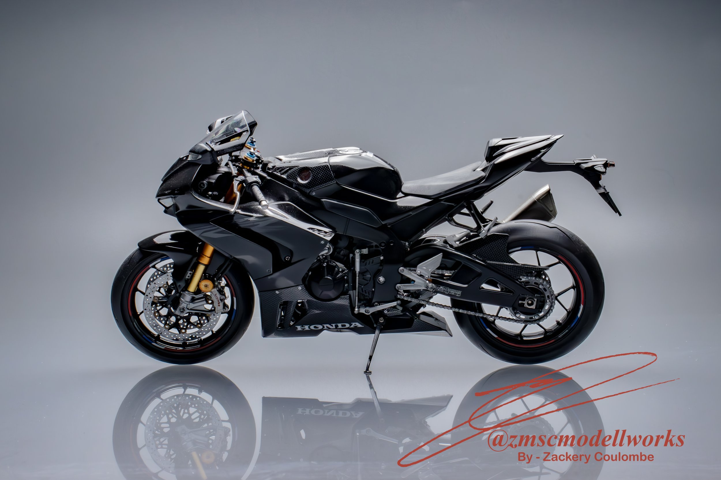 Honda_CBR_1000RR_Fireblade-03.jpg