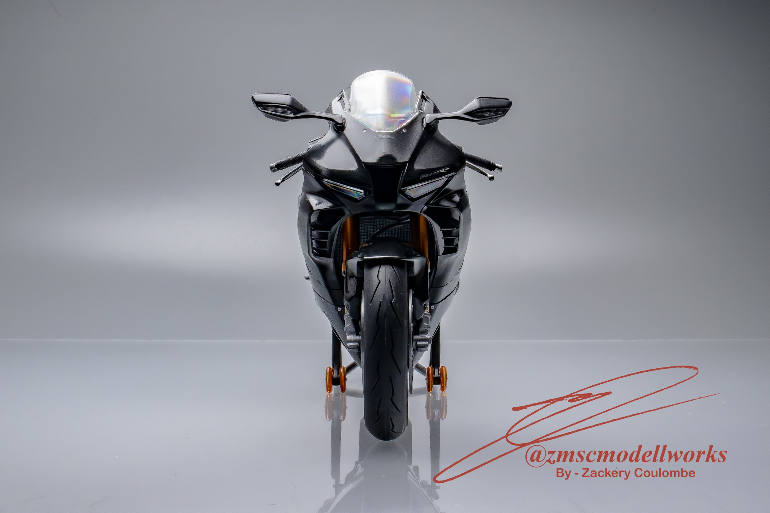 Honda_CBR_1000RR_Fireblade-10.jpg