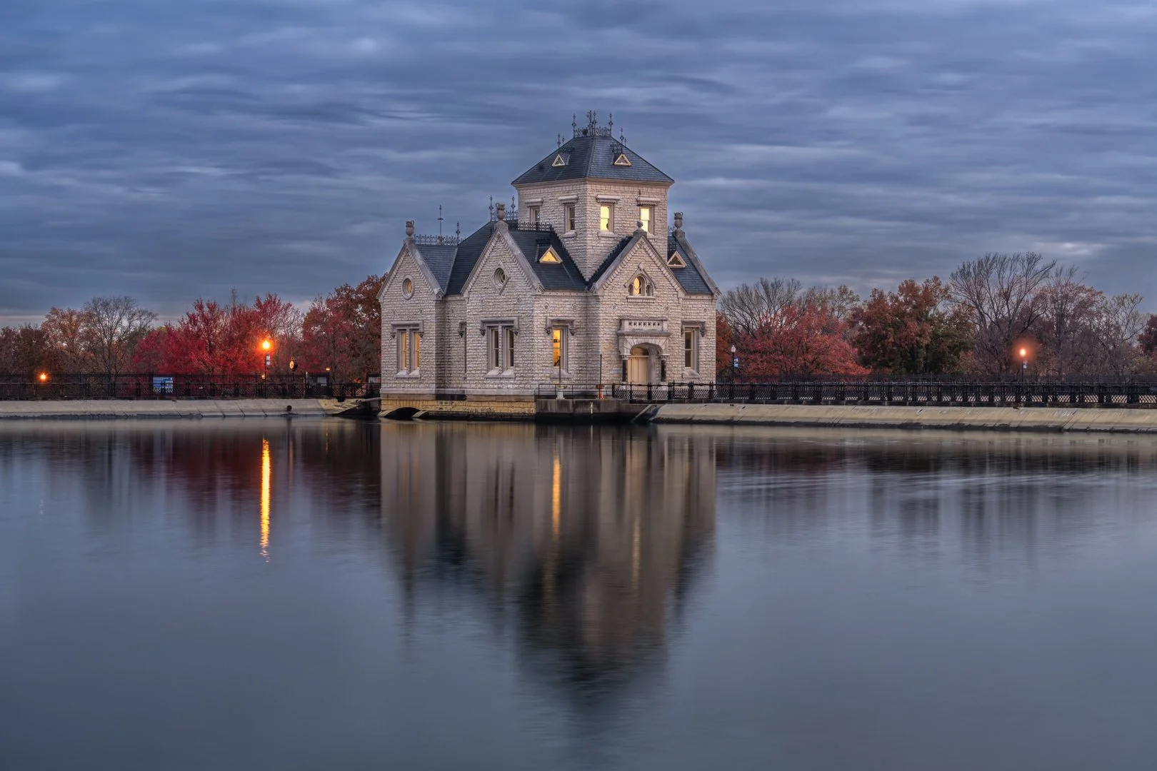 Louisville reservoir at sunrise. Long exposure. 80 mm.-1.jpg