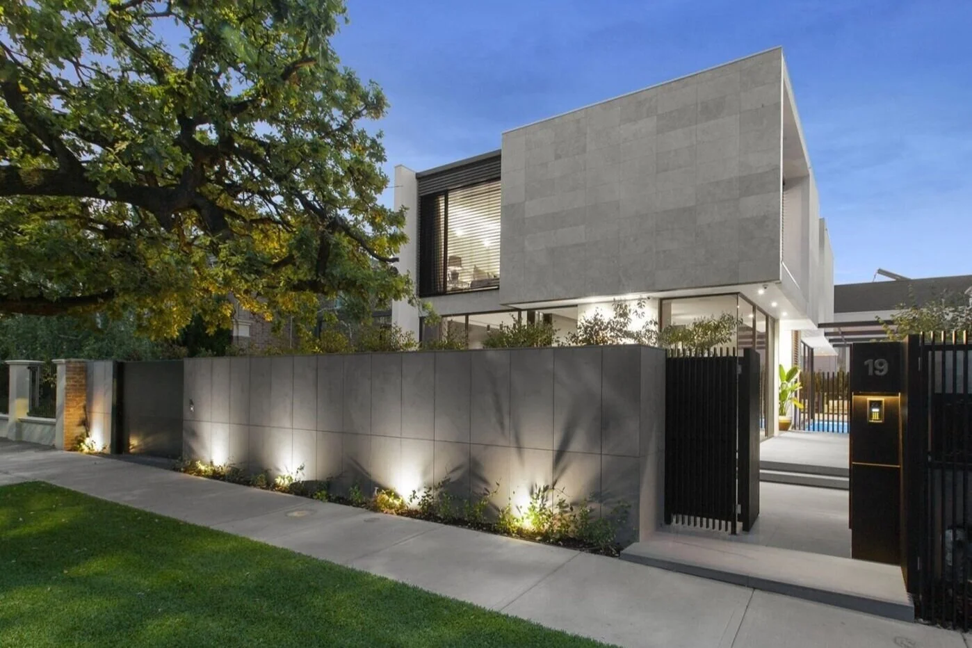 Modern%2BSophistication%2BToorak%2B-%2B2.jpg
