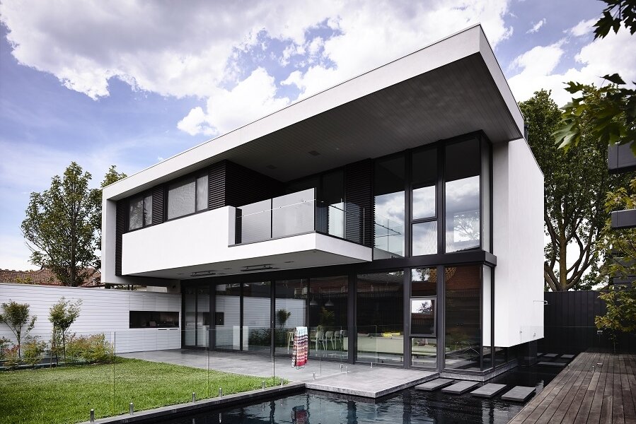 ~McKinley Avenue~
 #aluminiumdoors #windowview #aluminiumwindows #architecturalwindows #glazing #doubleglazing #windowinstaller #windowdesign #door #commercialaluminiumwindows #doors #aluminum #windowfabrication #luxuryhomes #highendhomes #buildmelb