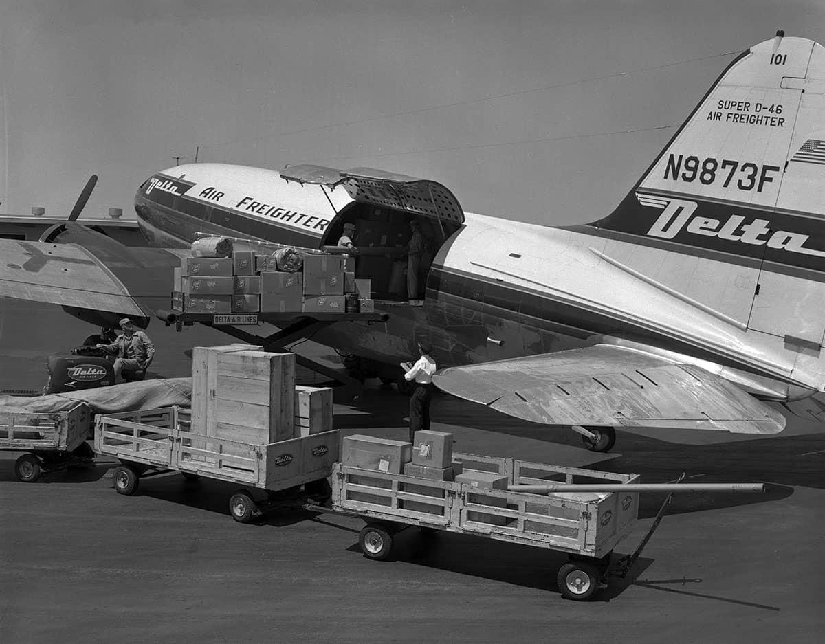 delta_airfreighter_curtis.jpg