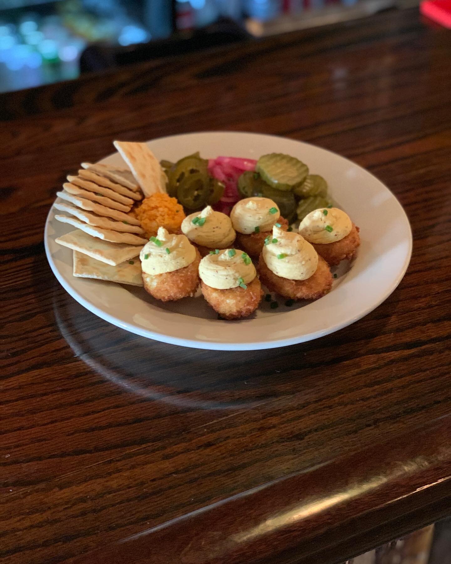 Deviled eggs anyone? Trust us, they&rsquo;ll help you get through the week. Deep fried and served with pickled vegetables, housemade pimento cheese &amp; crackers. 

#humpday #deepfried #deviledeggs #williamsburg #brooklyn #ny