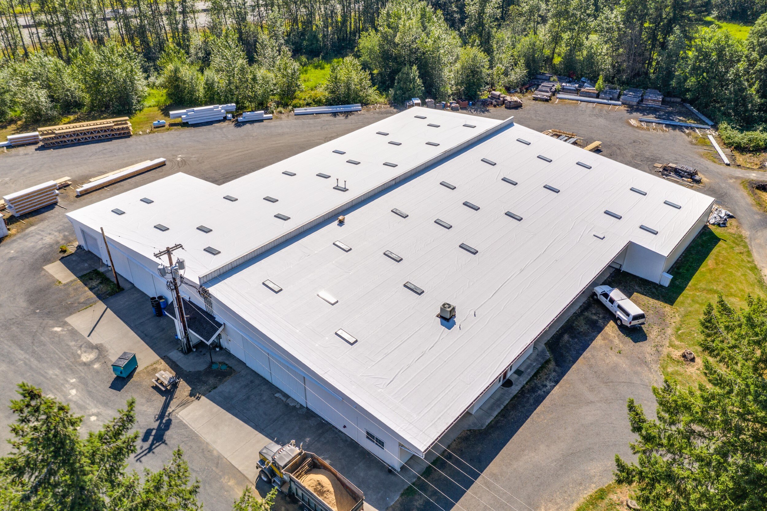Commercial Roof Truss Company Chehalis, WA — SAFECOVER ROOFING