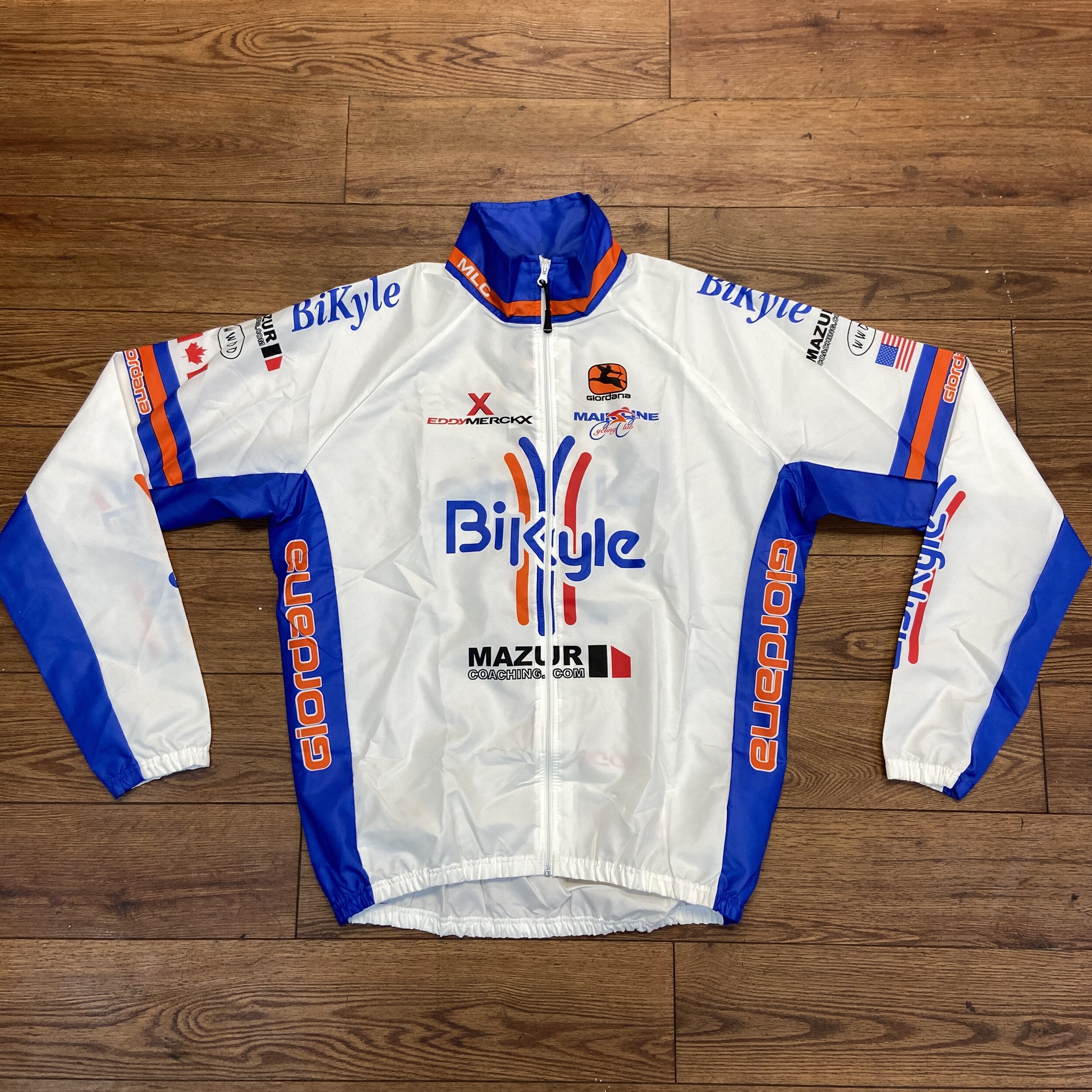 Cycles BiKyle White and Blue Wind Jacket