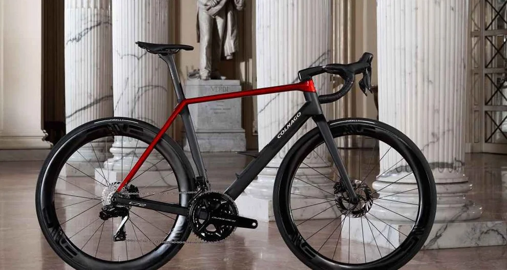 Colnago C72_gryred.jpg