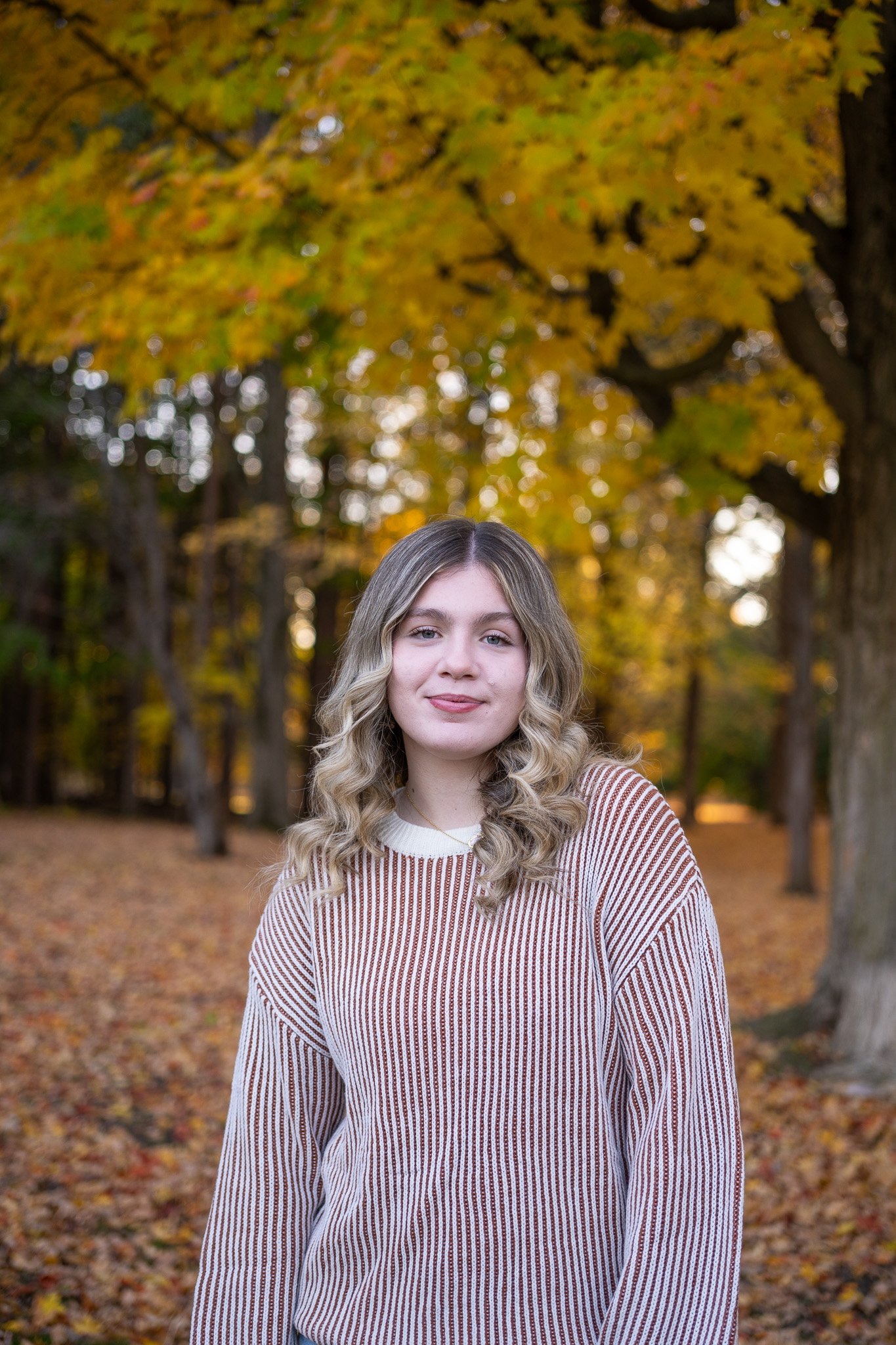 Brynn - Senior Class of 2026 Fall-04.jpg