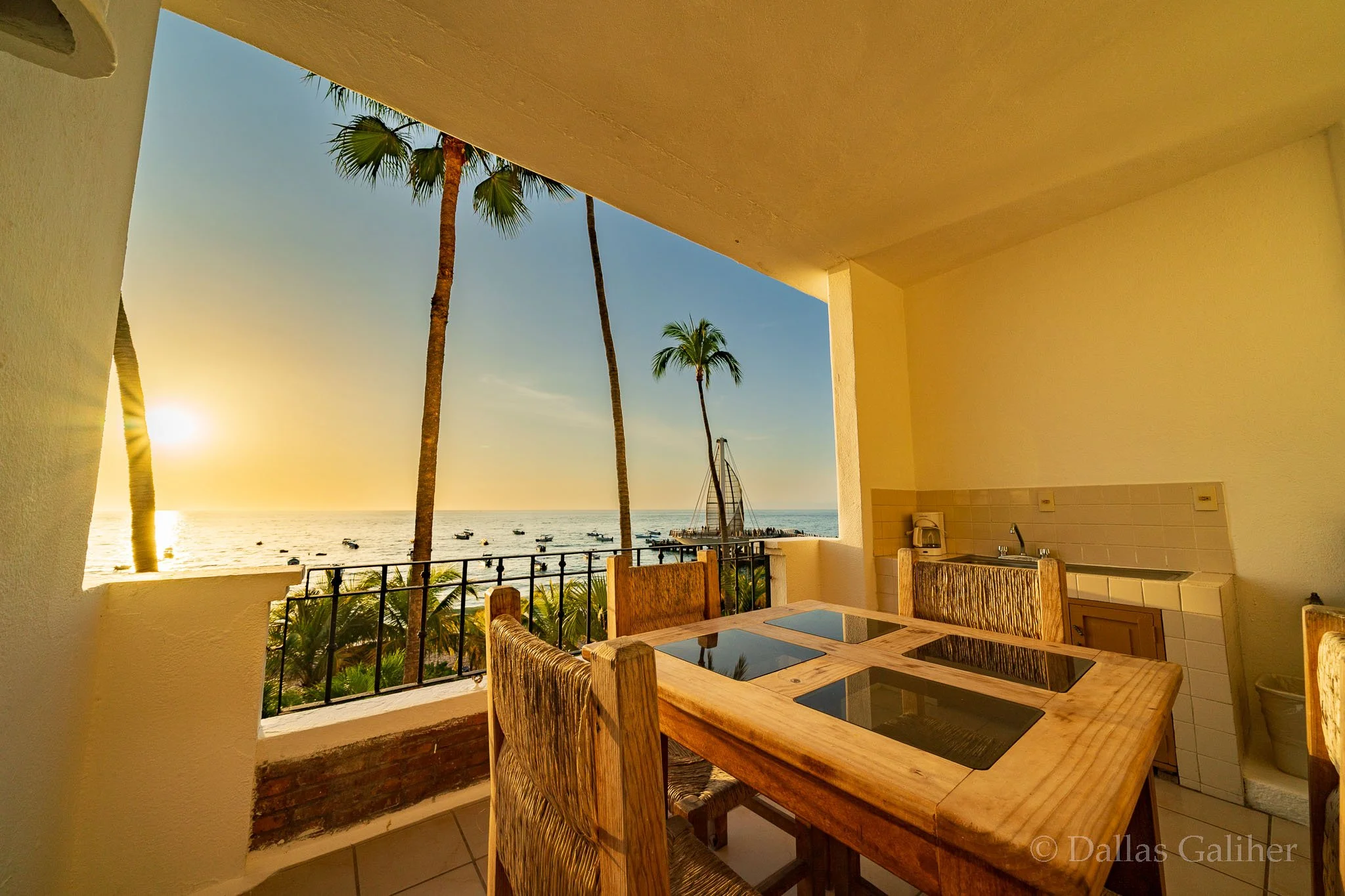 Emperador Ocean view Suite