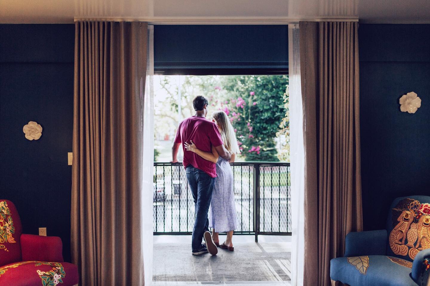 No two rooms at The Winston are exactly alike. Nor are any two guests.

That&rsquo;s why we offer suites with a wide range of options&mdash;like balconies for birdwatchers and sitting rooms for coffee dates!

✨ Visit the link in our bio to discover m