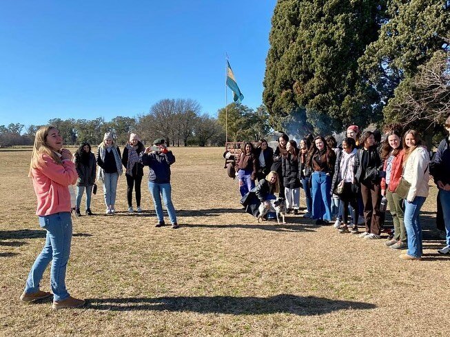 Interns from Princeton University, University of Pennsylvania, Cornell University, Yale University, UNC Chapel-Hill and UCLA bonding over sports, food, and recreational activities at an Estancia Day Trip ☀️

#diadecampo #diadeestancia #estanciadaytri