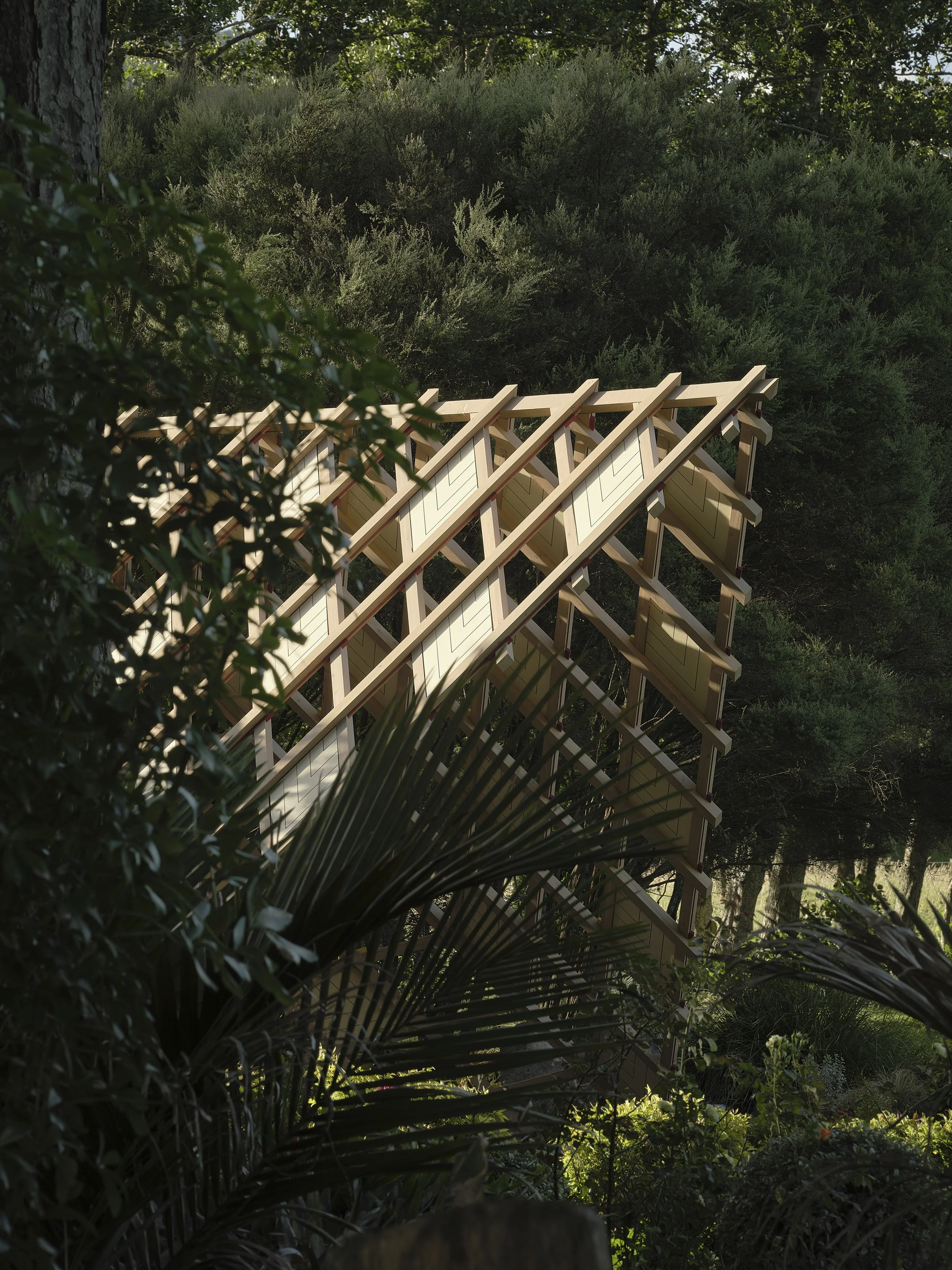 01_Hero_Sam Hartnett_01.jpg