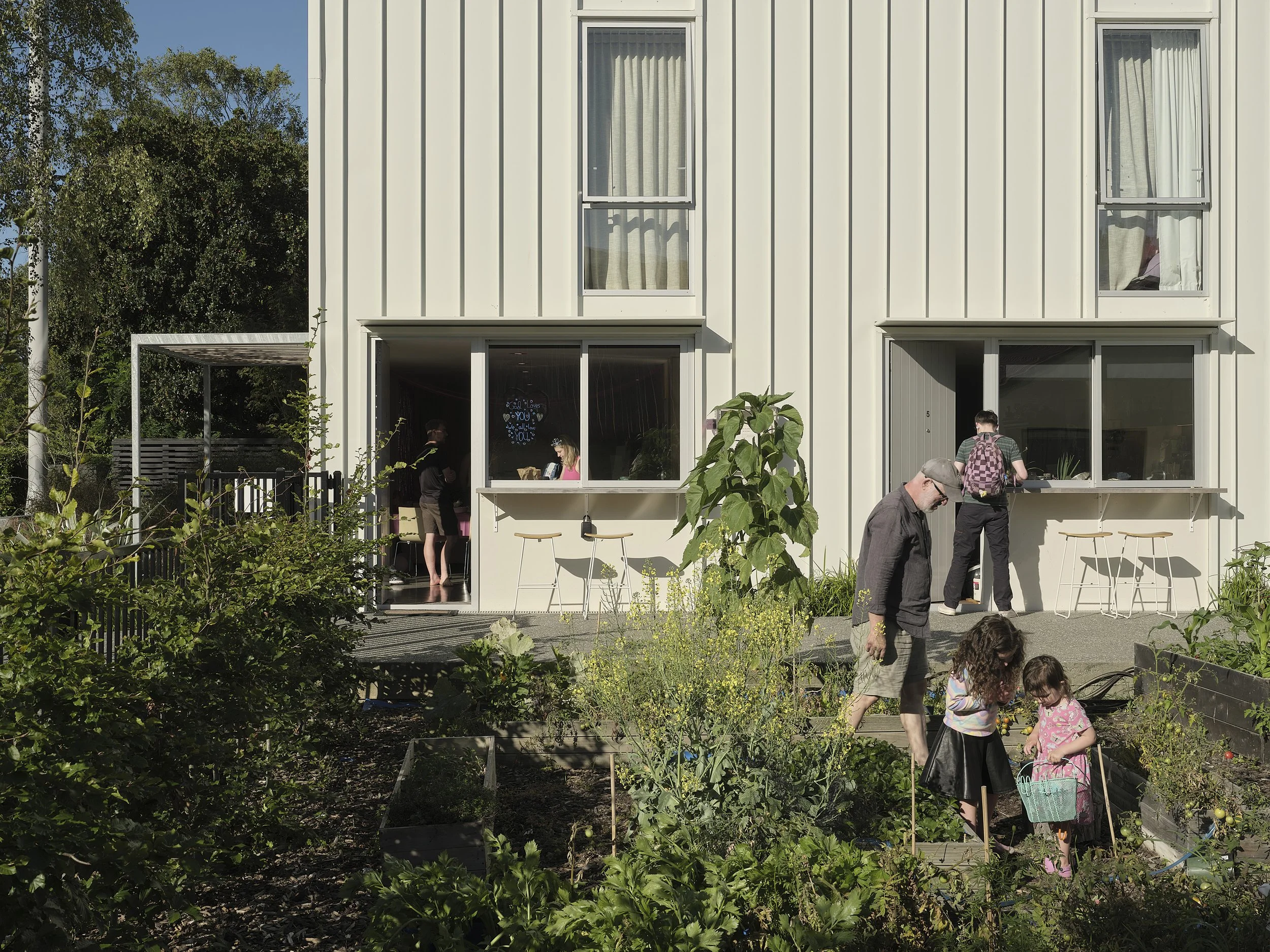 07 Common vegetable garden_Sam Hartnett_07.jpg