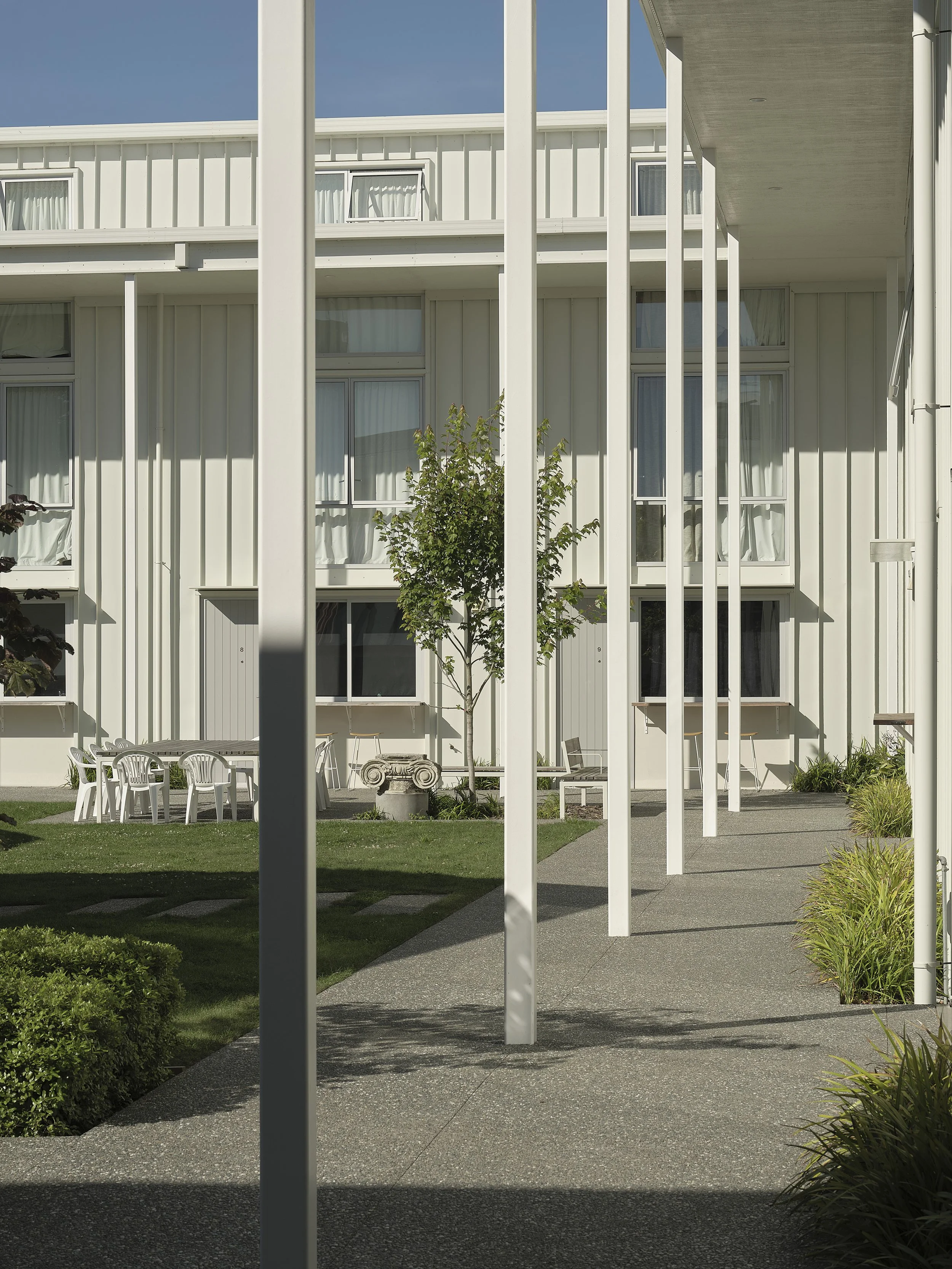 04_Cloister_Sam Hartnett_04.jpg