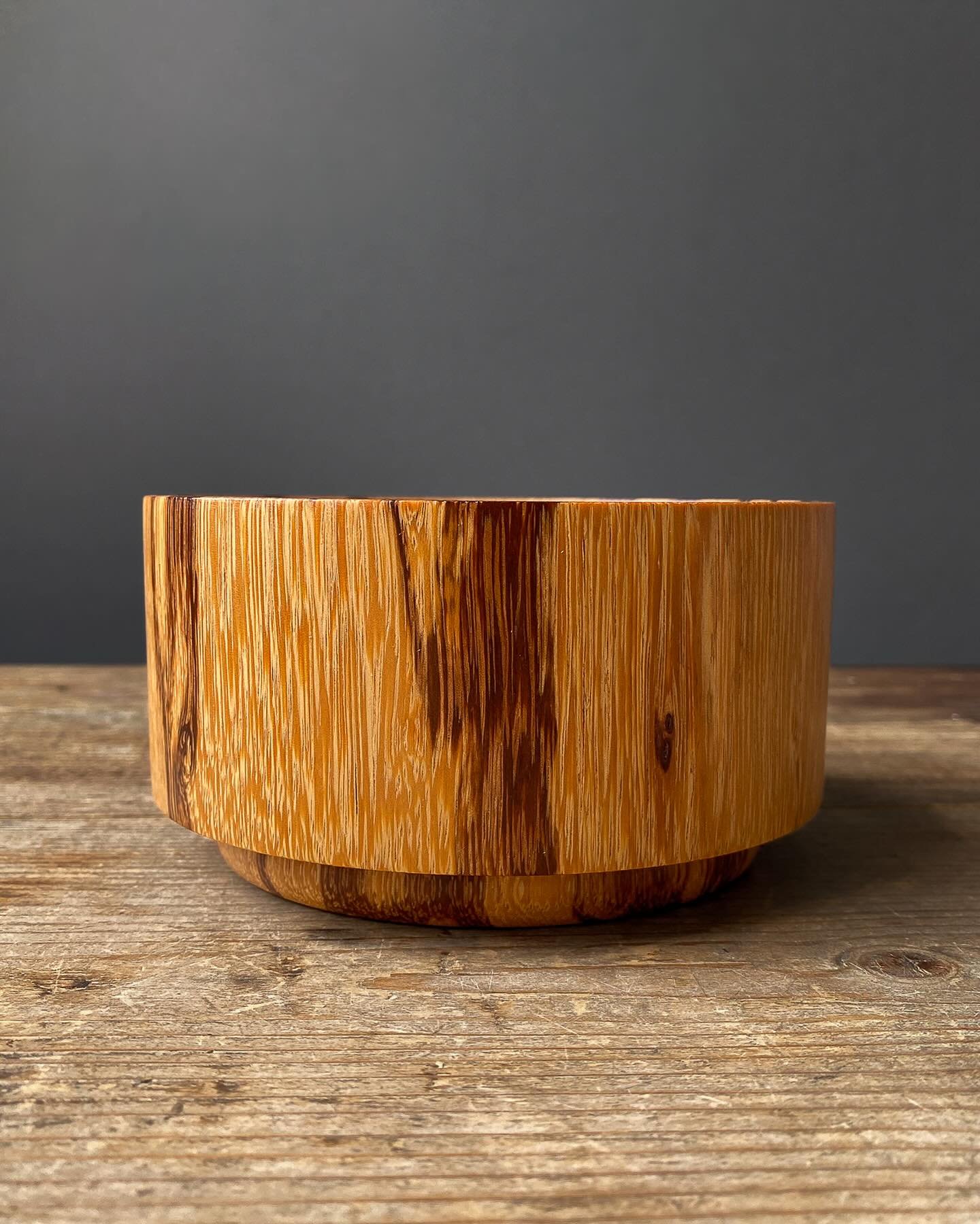 The OULI Marblewood Bowl ✨
.
.
My favourite understated piece from the last collection - hand crafted from bookmatched Marblewood, a beautifully patterned and tactile exotic hardwood native to Northeastern South America.

The bookmatched pattern is c