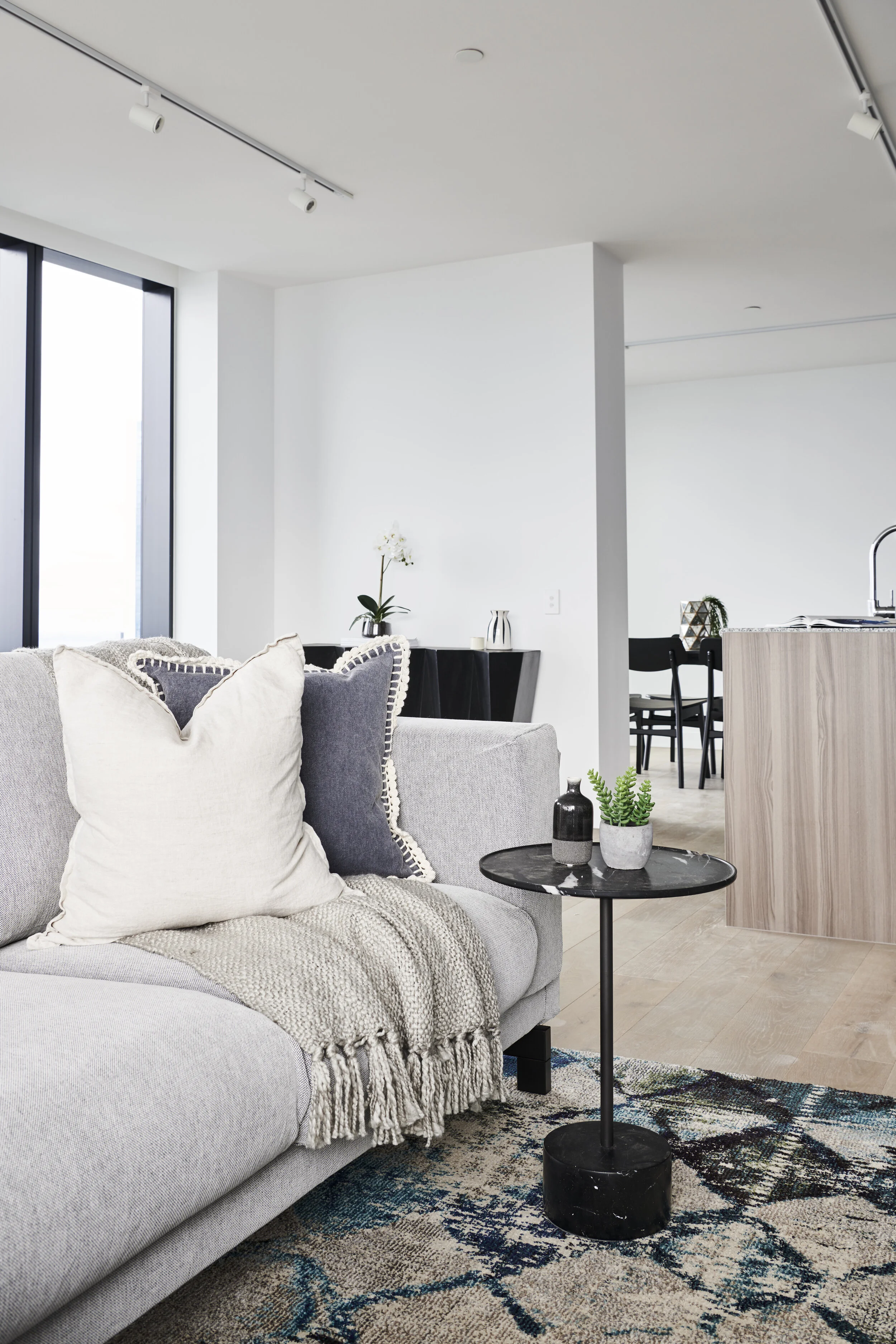 twostyle November_Simon Shiff_0 4.jpg