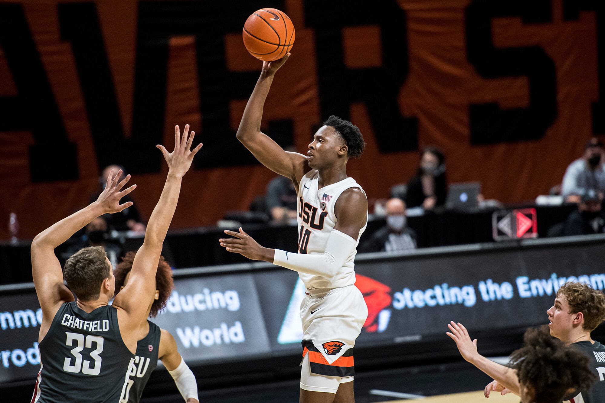 Tinkle begins work with ‘deep roster’ as Oregon State basketball