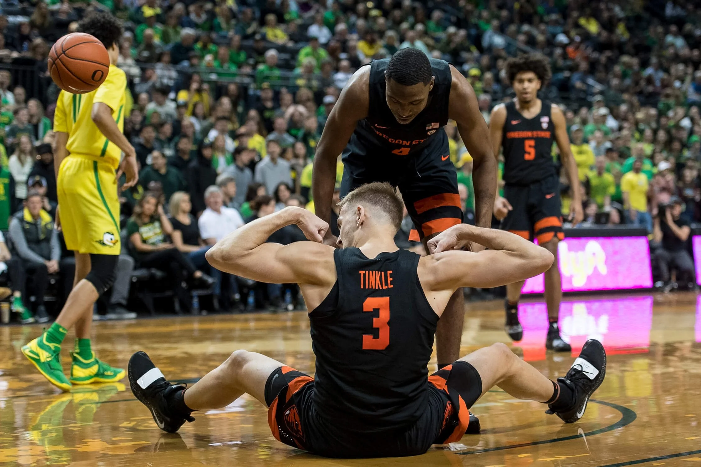 Tres Tinkle flexes after a Civil War dunk in 2019 (courtesy Karl Maasdam)