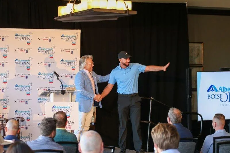 Tyler Aldridge (right) gained a sponsor’s exemption after pledging to donate 100 percent of his earnings to charity (courtesy Jerry Smart)