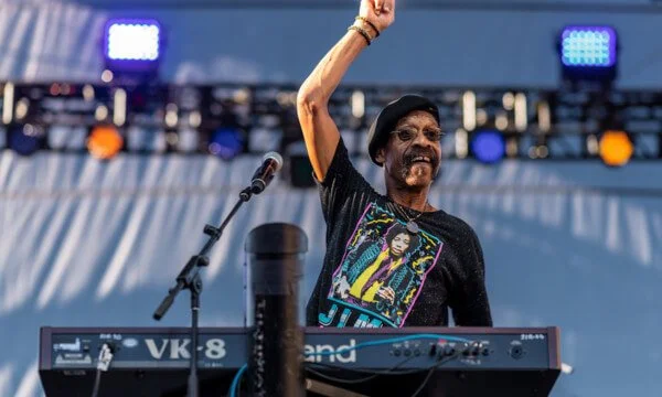 Jordan says he loves performing live “to see the people’s smiles” (courtesy Regime Music Group)
