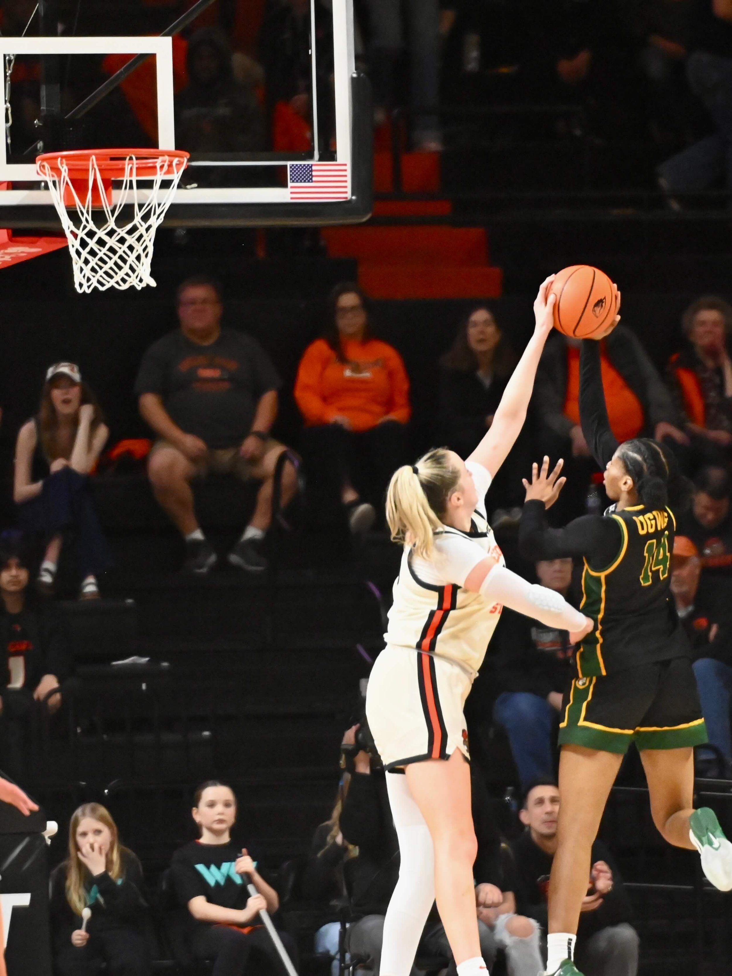 The 6-5 Williamson blocked four USF shots in her 26 minutes (courtesy Dom Cusimano)