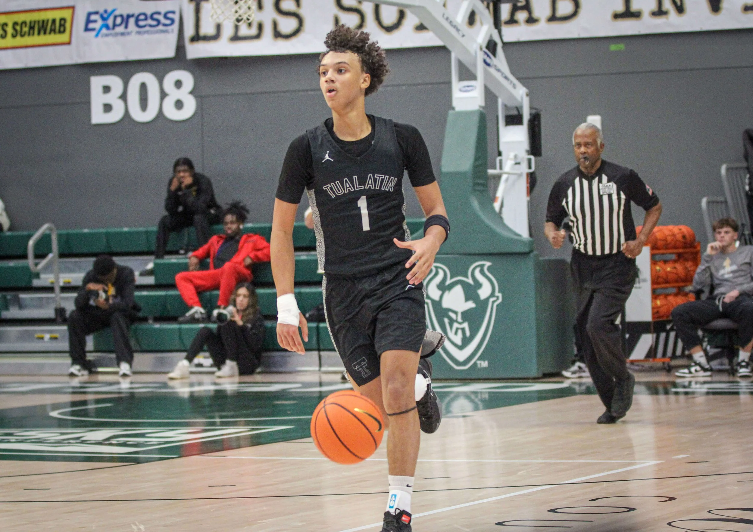 Two coaching legends collide, and Tualatin pastes Pace in LSI openers