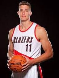 Former Trail Blazers Center Meyers Leonard To Work Out For The