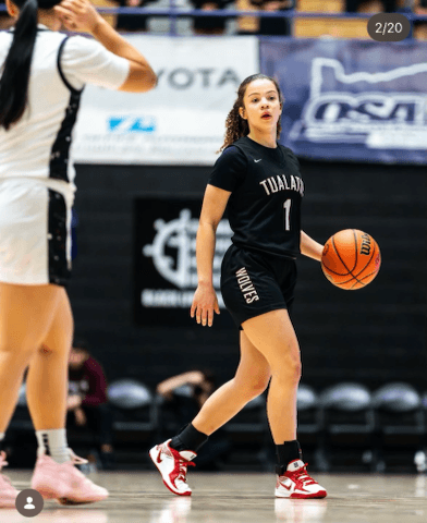 Love Lei Best, already with scholarship offers from 28 Division-I programs, has “hand-of-God” type of basketball skills, says Tualatin coach Wes Pappas (courtesy Demarcus Best)