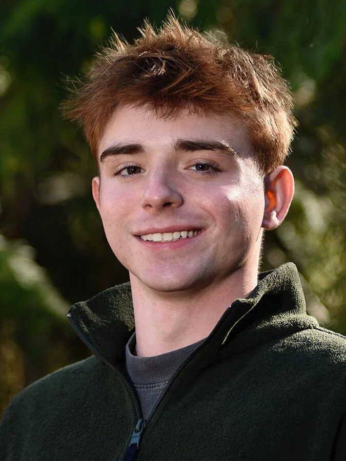 Derlago is a freshman majoring in journalism at Oregon