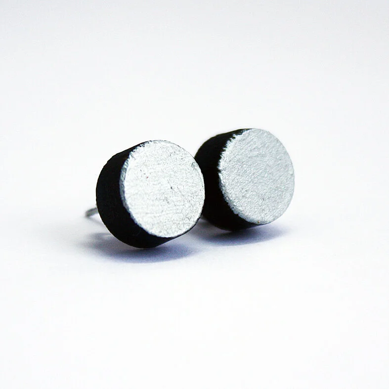 geometric_studs_silverD.jpg