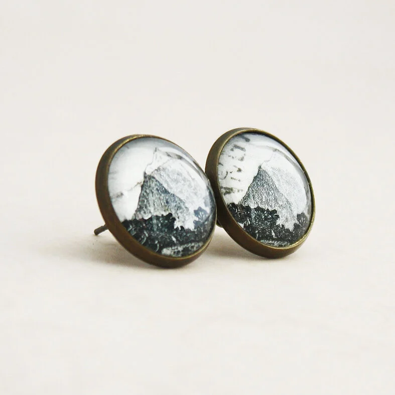 TSC_stud_earrings_mitre_peakA.jpg