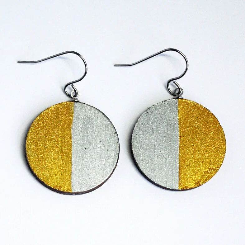 geometric_earrings_gold_silverB.jpg
