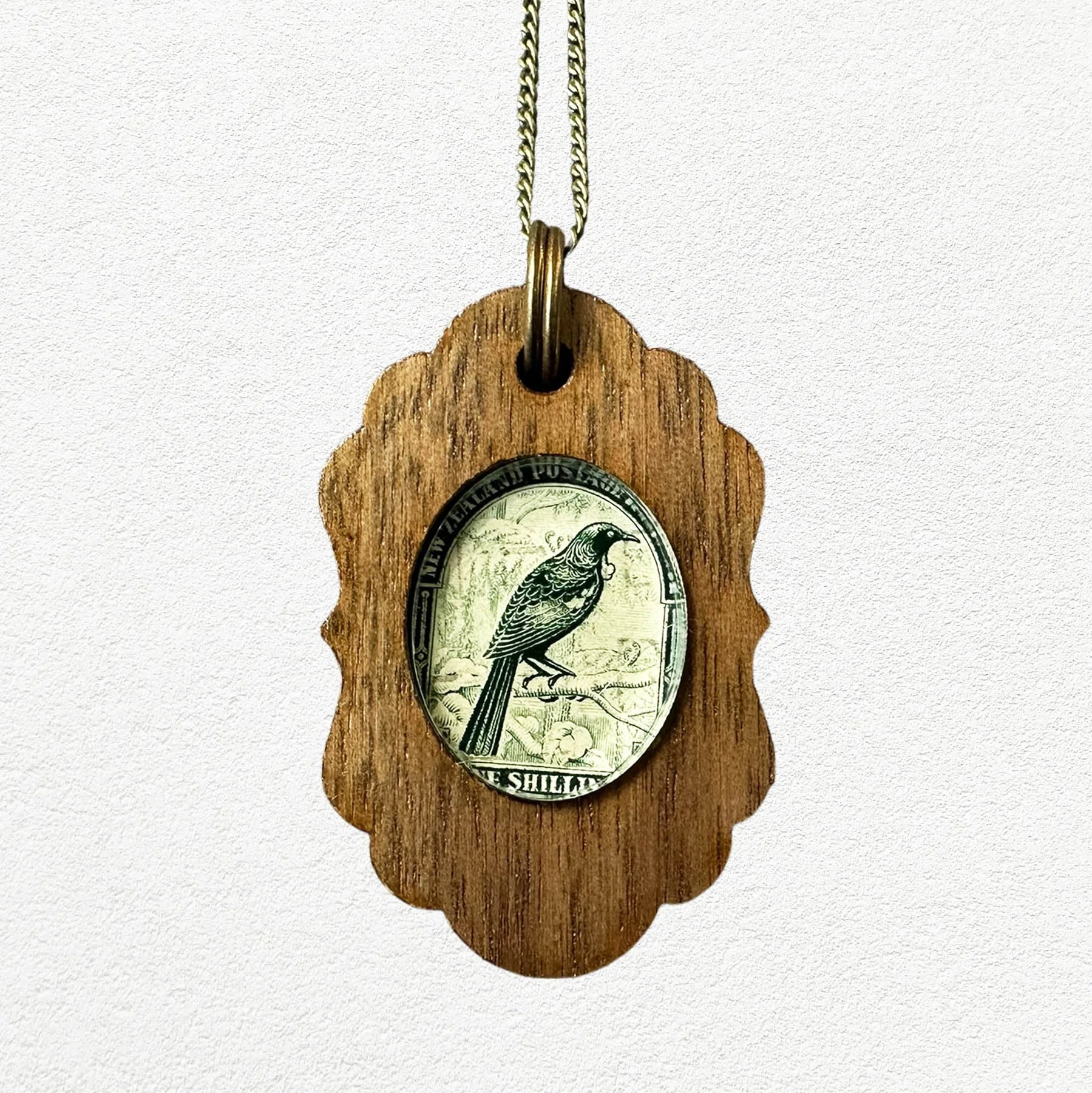 Stamp_necklace_oval_small_tuiA1.jpg