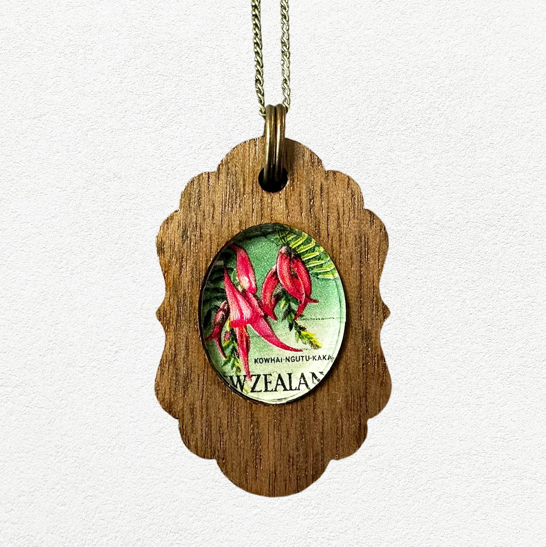 Stamp_necklace_oval_small_kakabeakA1.jpg
