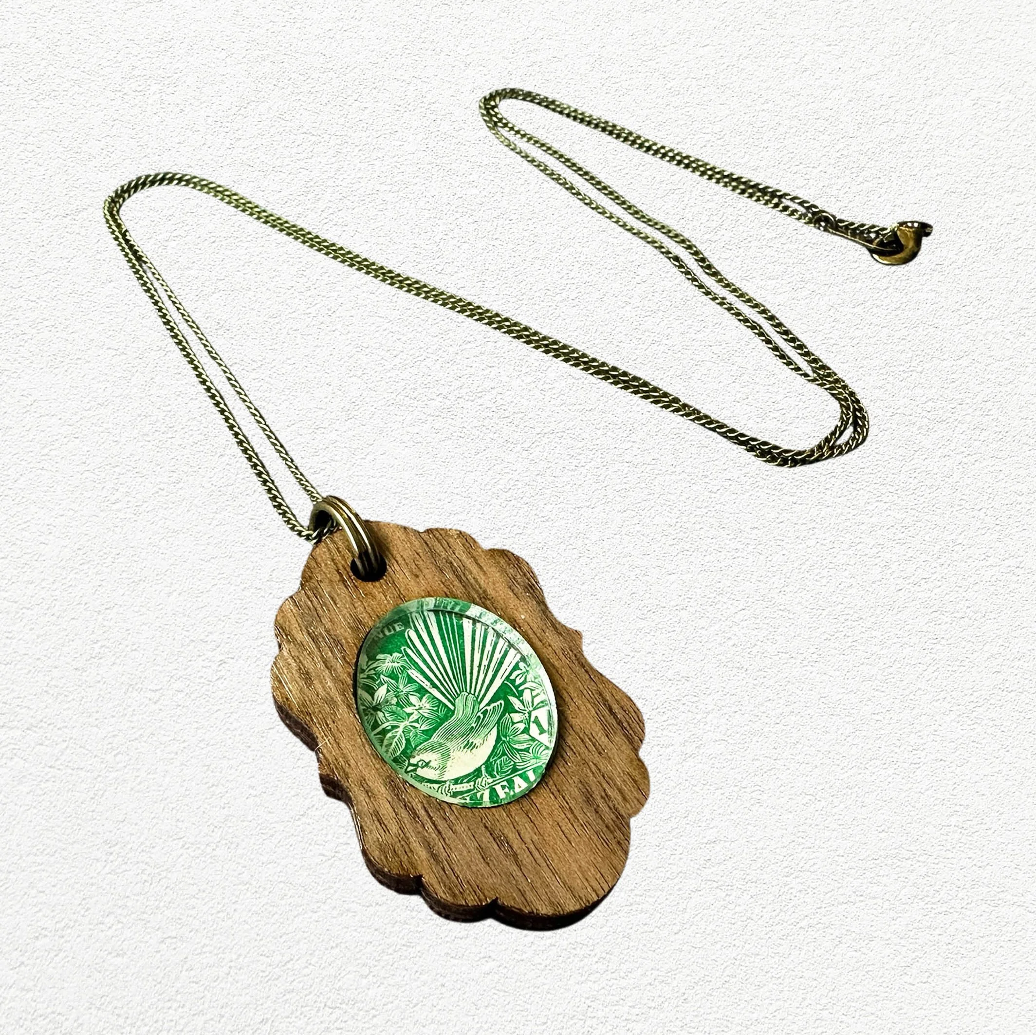 Stamp_necklace_oval_small_fantailA3.jpg
