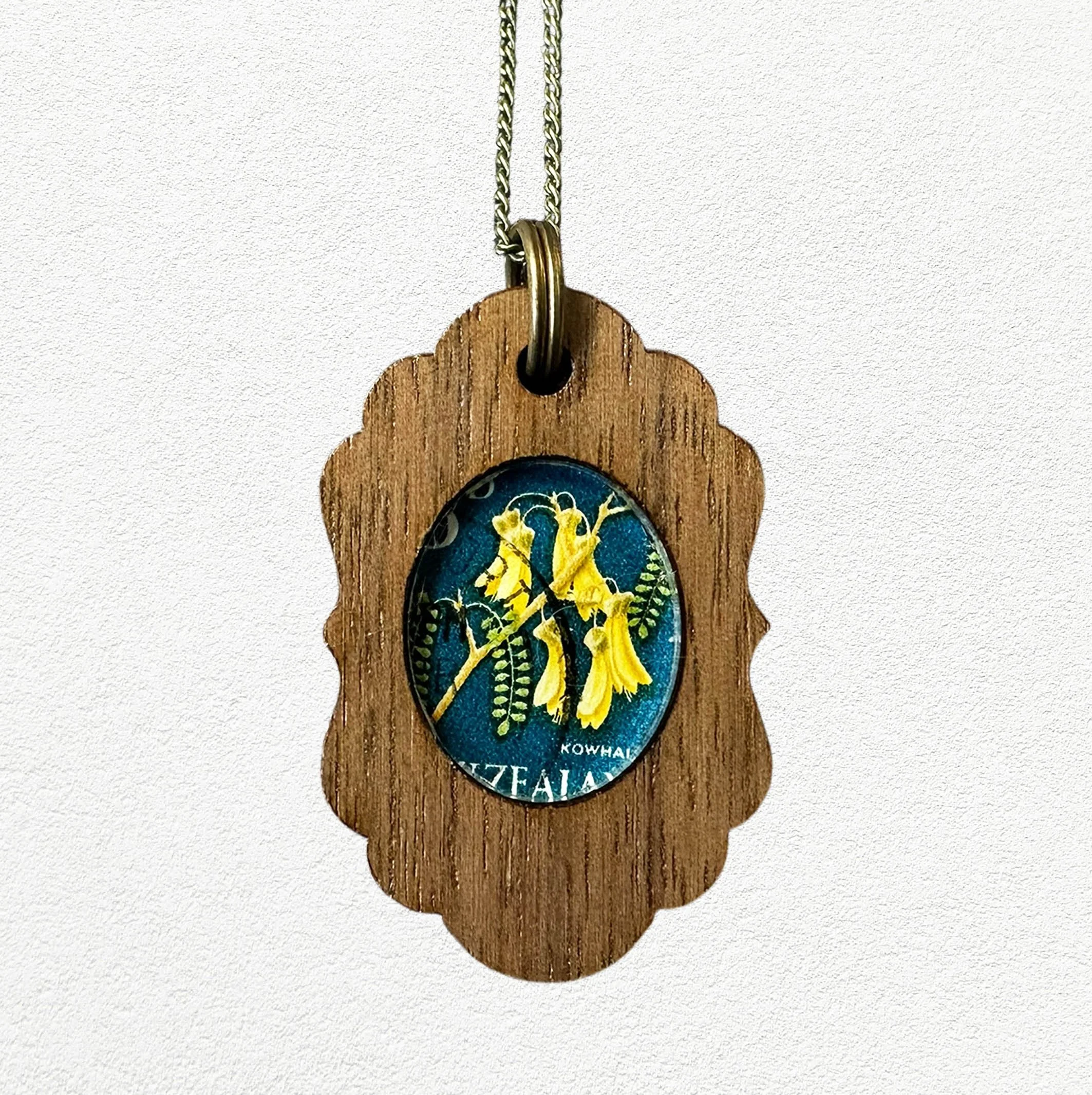 Stamp_necklace_oval_small_kowhaiA1.jpg