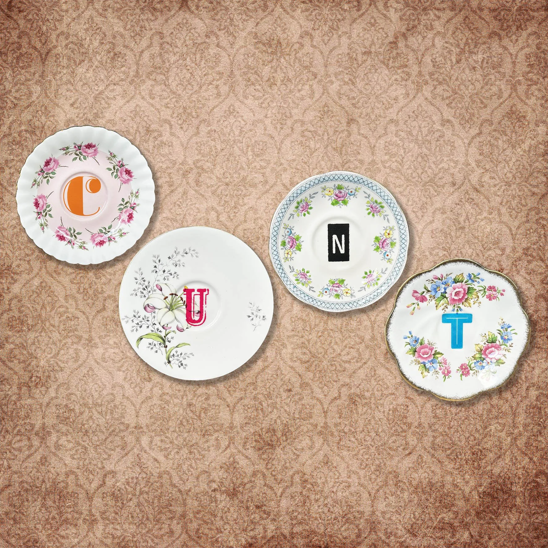 CUNT - Vintage Decorative Plate Set