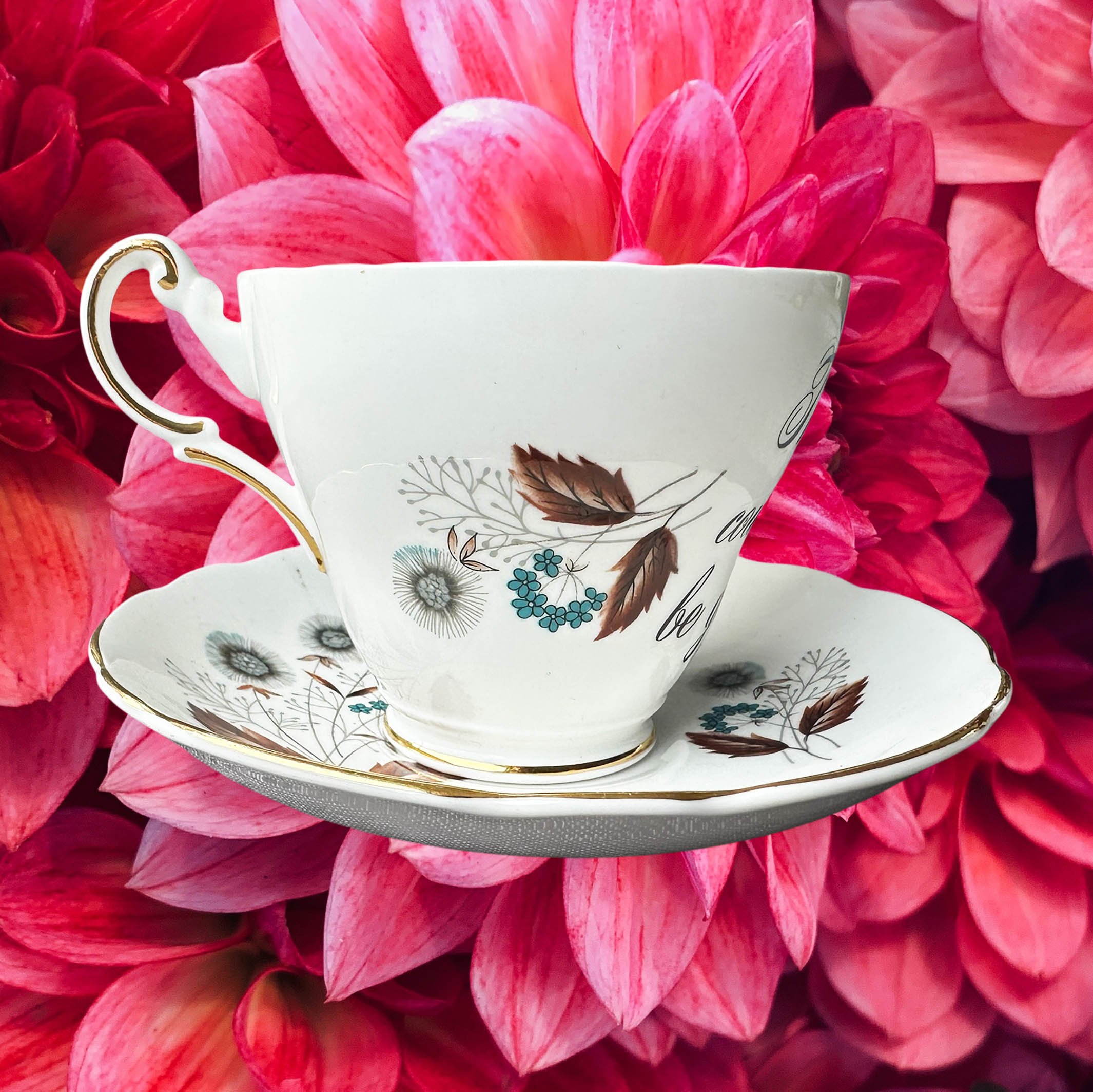 Tea_cup_this_could_be_ginL2.jpg