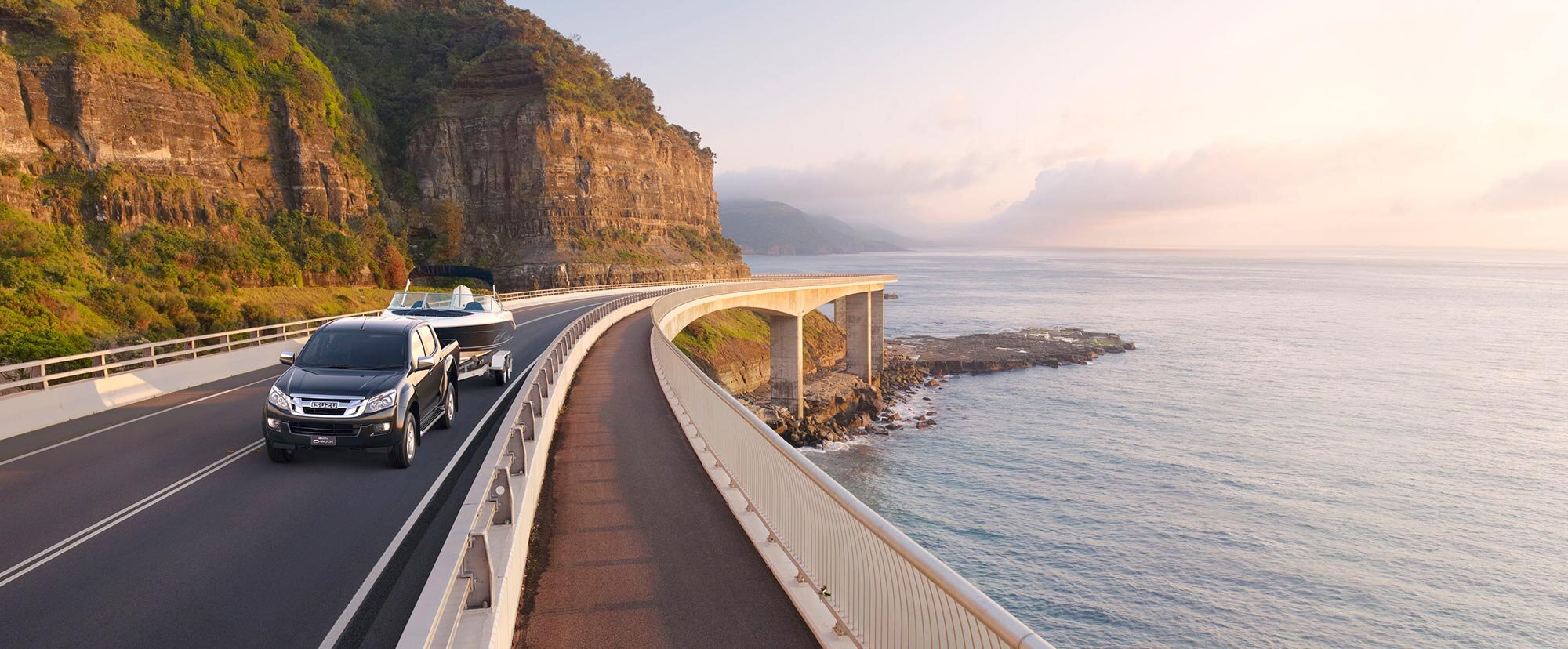 Erik Williamson Photographer | Automotive Photography | Isuzu | DMAX | Towing Seacliff Bridge