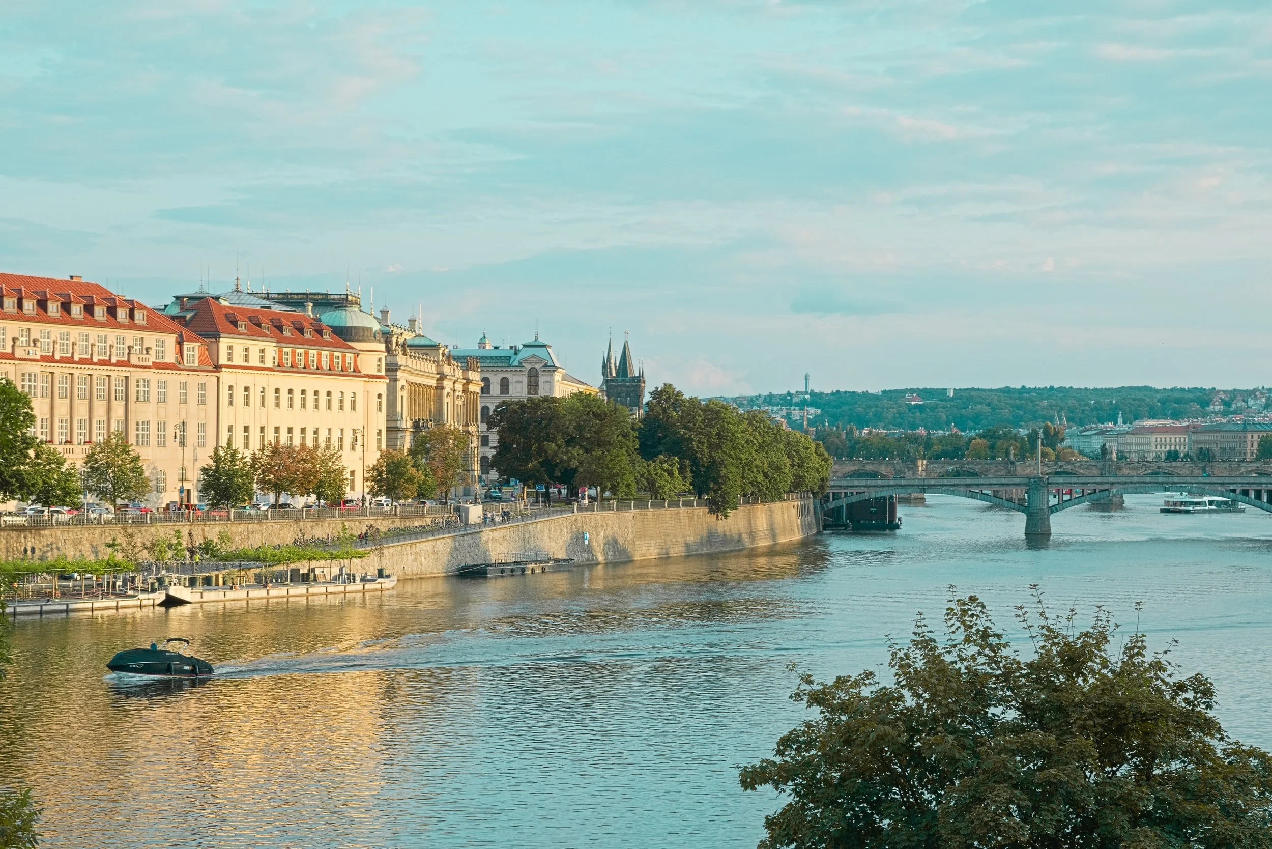 Travelling Group Show - Prague