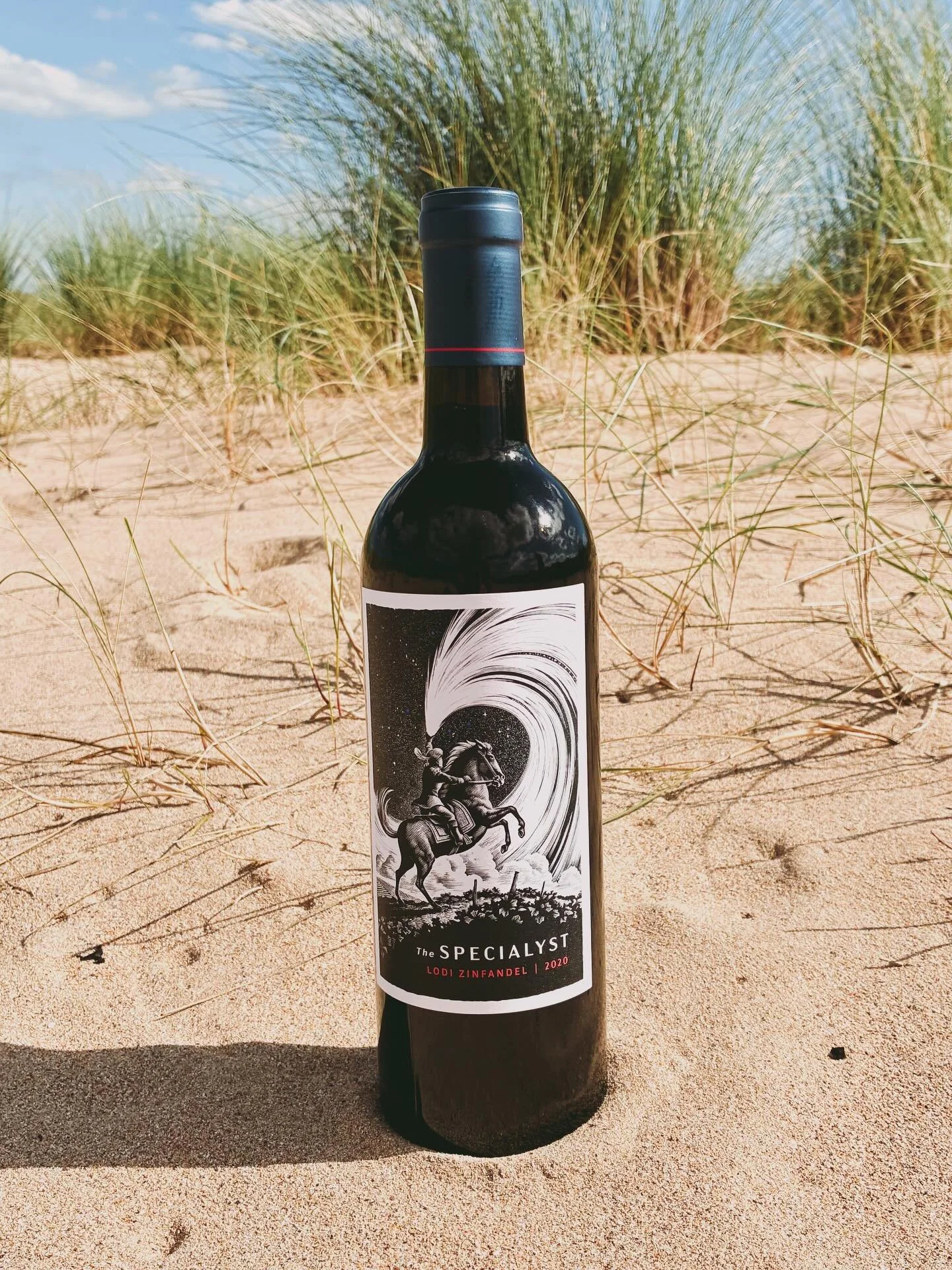 What a beauty!&hellip;taking you into autumn&hellip;one sip &amp; you&rsquo;ll believe in magic&hellip;yes.

Rich aromas and flavors of blackberry, cherry and vanilla, smooth as you like!

#redwine #wine #lodi #winetime #zinfandel #sogood #greatwine 
