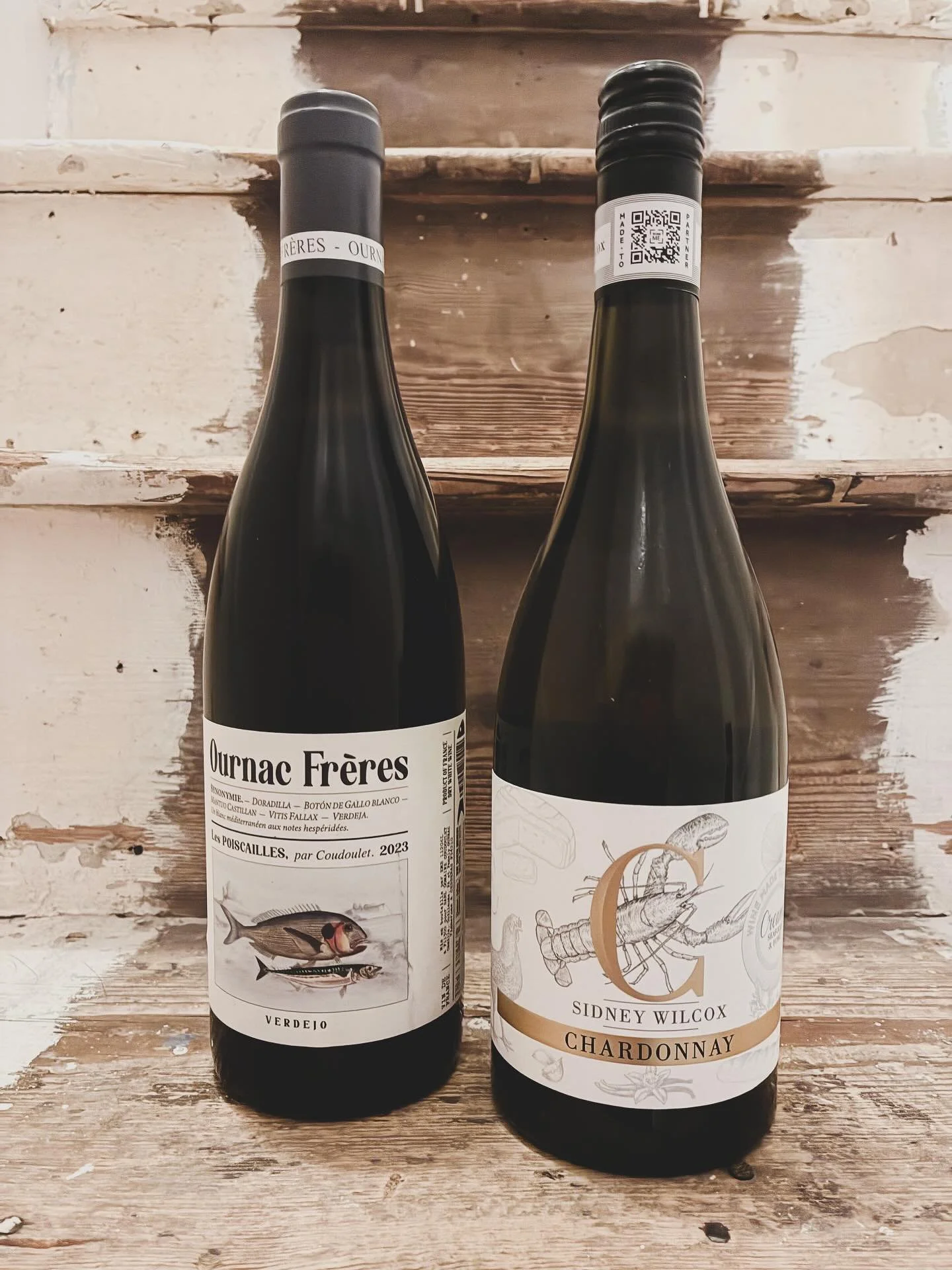 Wine labels for nature lovers 🦞🐟

Our French Verdejo, crisp &amp; mouthwatering, with a pear after taste ..oof

A vibrant Australian Chardonnay. Gently fragrant on the nose with peach, melon and subtle buttery aromas&hellip;delish.

#wine #winelove