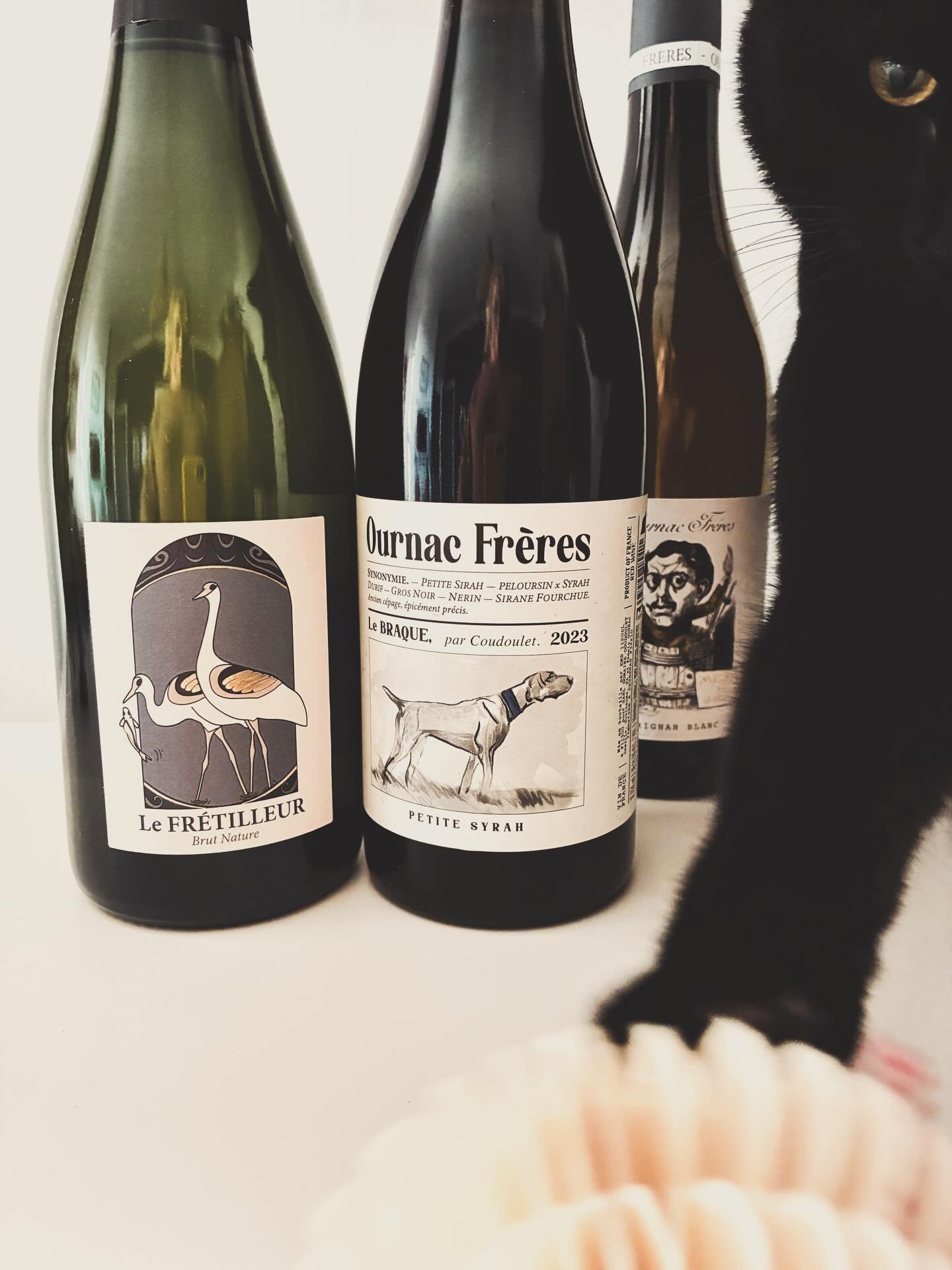 Ho ho ho what a festive selection!! 🎄🎄🎄

From our Ournac Fr&egrave;res label in Languedoc.

Brut Nature - delicious citrus &amp; fine bubbles
Petite Syrah - full bodied &amp; smooth, mulberry &amp; blackberry.
Carignan Blanc - apricots, soft tropi