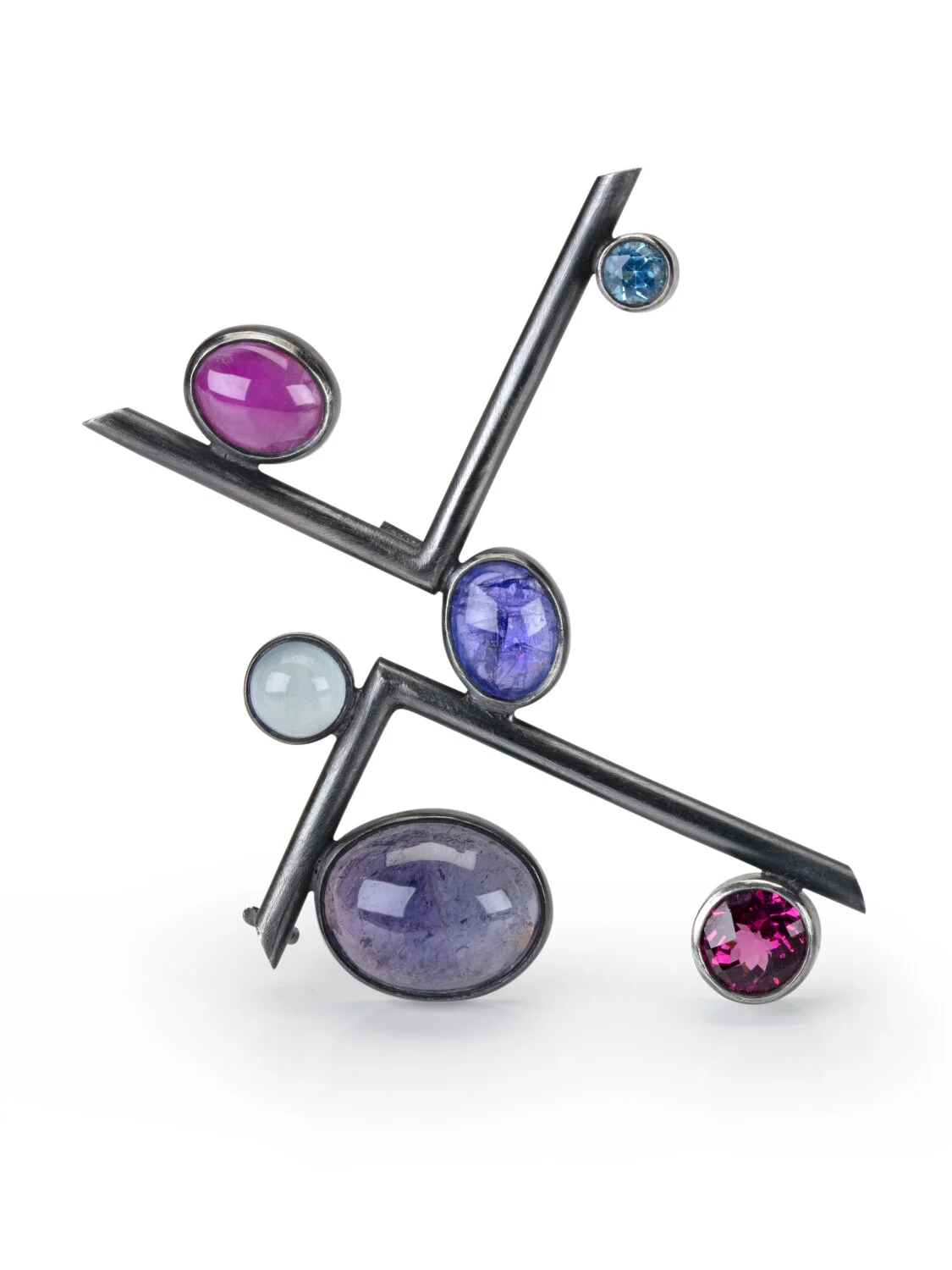 framework_brooch_3.jpg