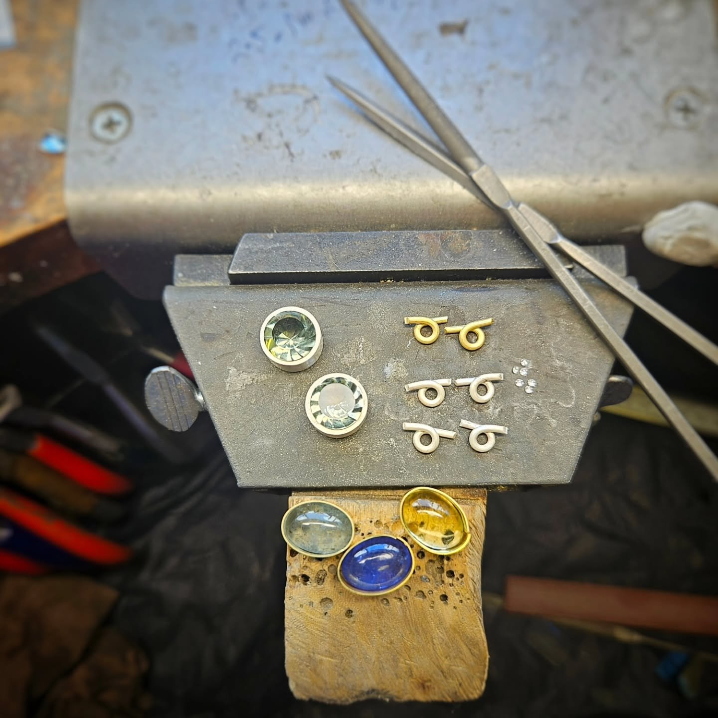 Bench day. Finishing up some fresh pieces ready for Open Studios this weekend.⁠
⁠
If you'd like to visit and see some of the amazing things that are handcrafted in our studios, DM me for a ticket link.⁠
⁠
DEPTFORD OPEN STUDIOS⁠
Friday 13 June, 12-4 p