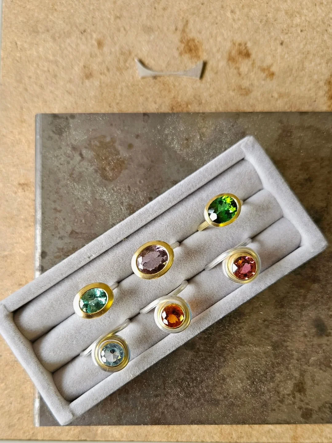 Today's the day to step out of the studio and set up for this years Goldsmiths' Fair. Always an exciting day, the culmination of all my efforts over the last few months. Lots of beautiful things to share this coming week with visitors to the Fair, an