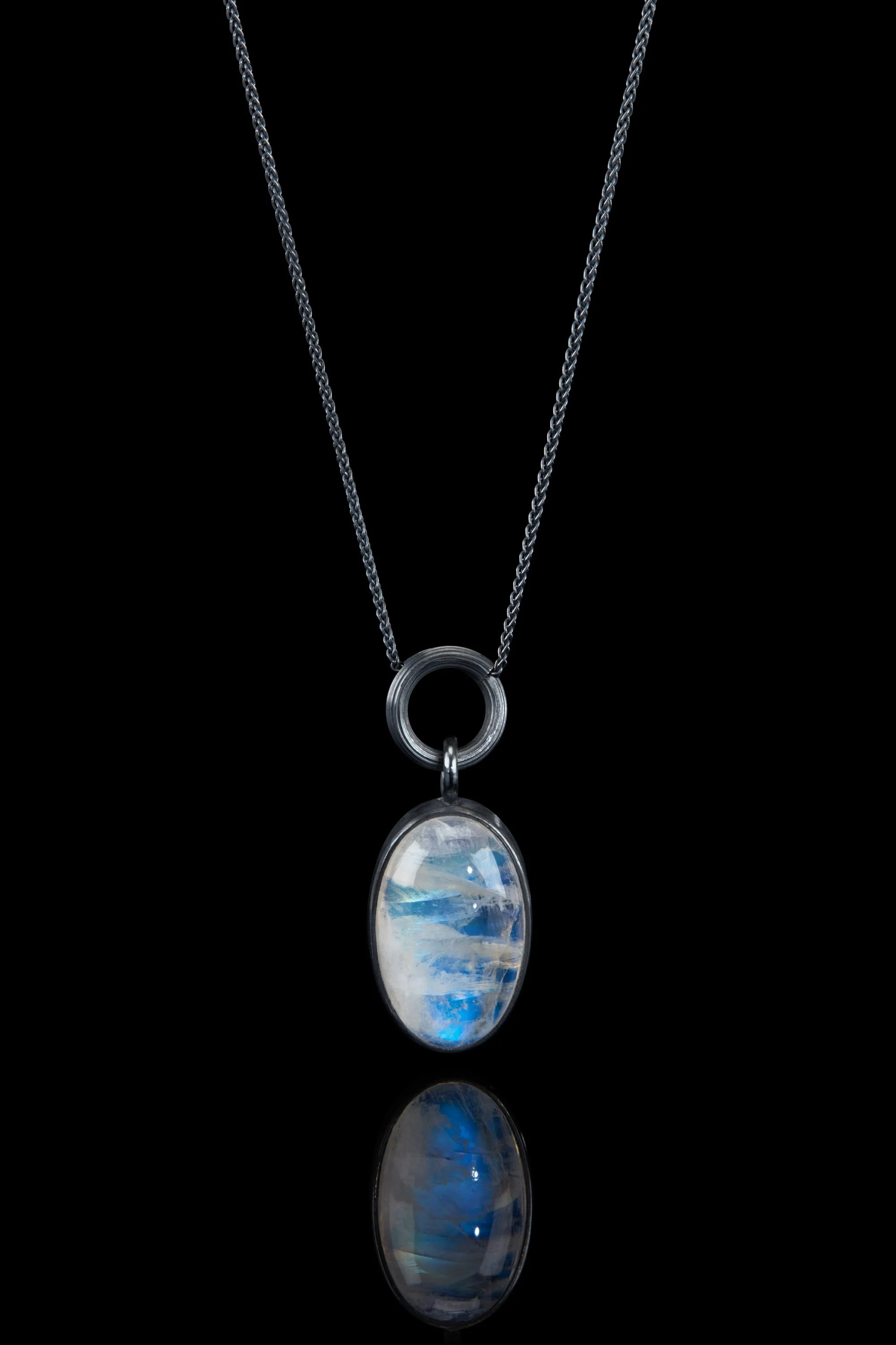 Knot Pendant — Winter Sky