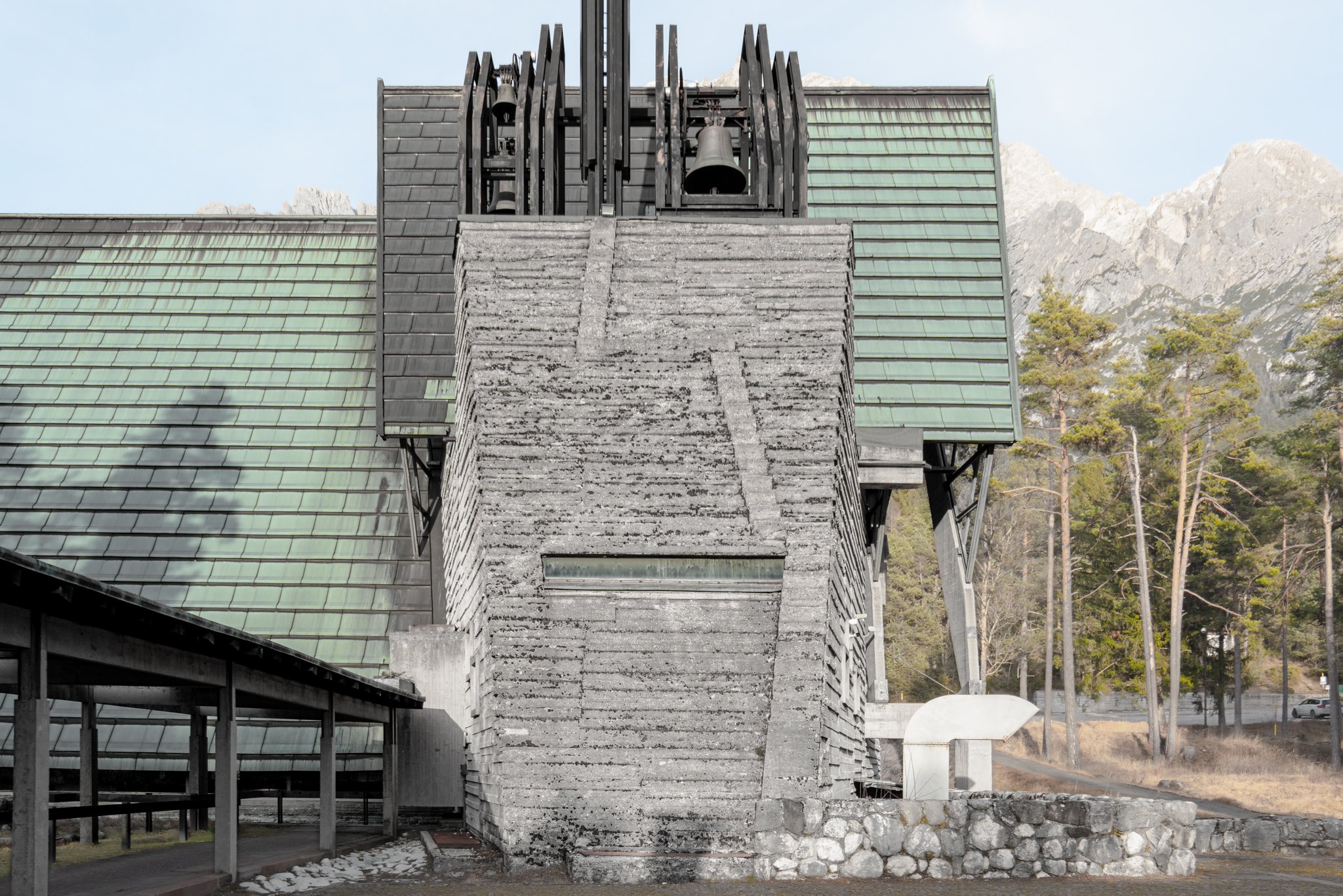 Chiesa di Nostra Signora del Cadore, Borca di Cadore. Architetti: Carlo Scarpa, Edoardo Gellner